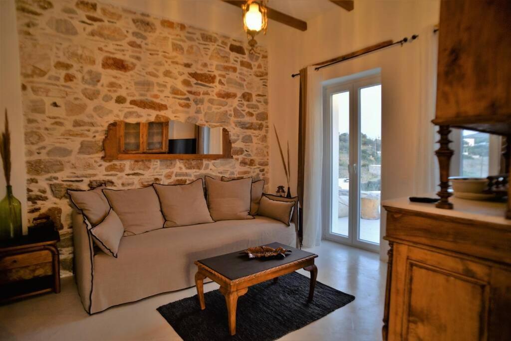 George Farmhouse Chrousa Exterior foto